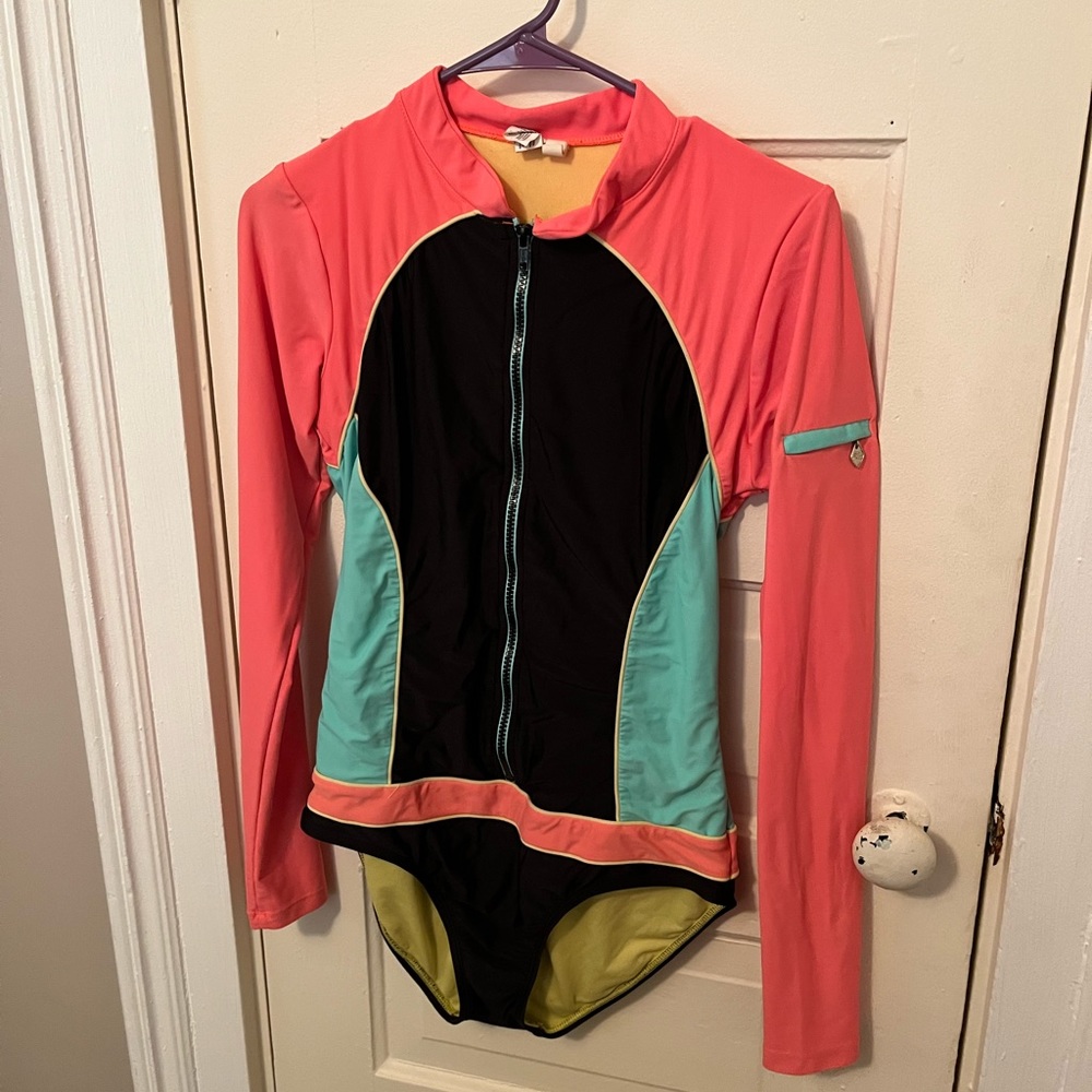 Long sleeve swim